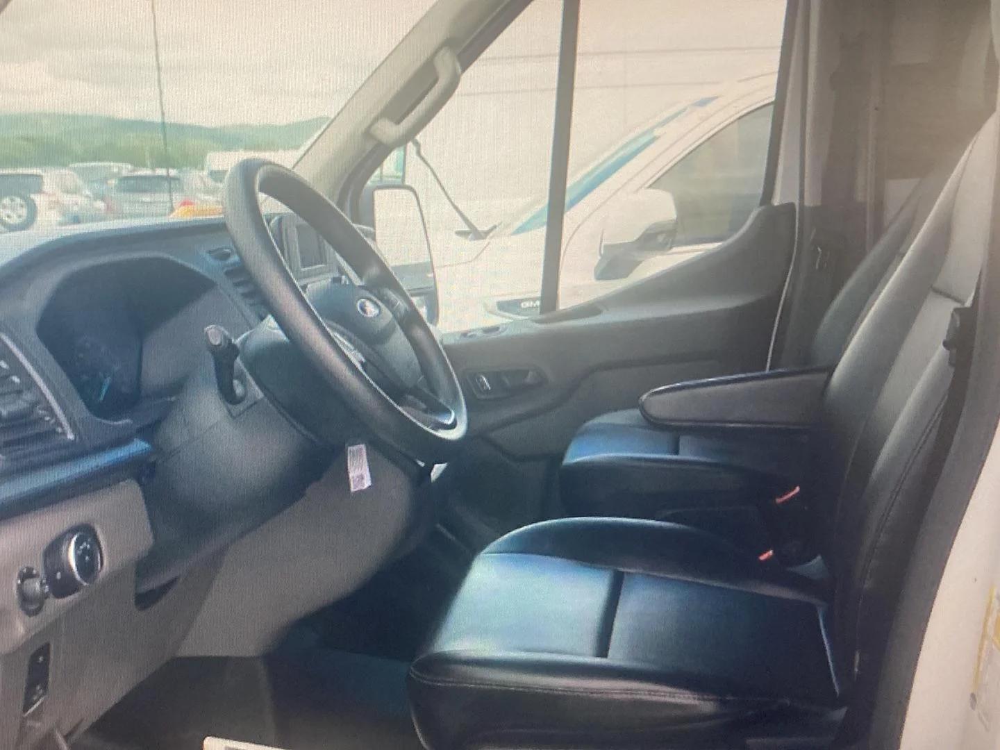 ford transit van 2025 1FTBR1X83SKA61138 image ford transit van 2025 1FTBR1X83SKA61138 image